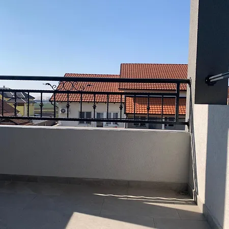 Airport Belgrade 2bedrooms Apartment Surcin