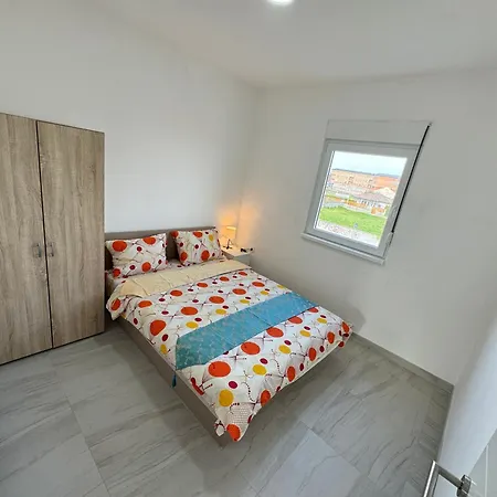 Airport Belgrade 2bedrooms Apartamento