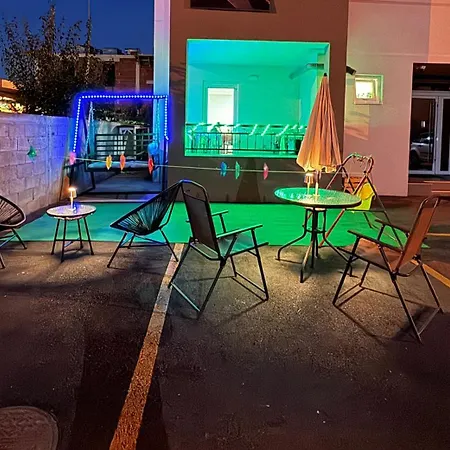 アパート Airport Belgrade 2bedrooms *