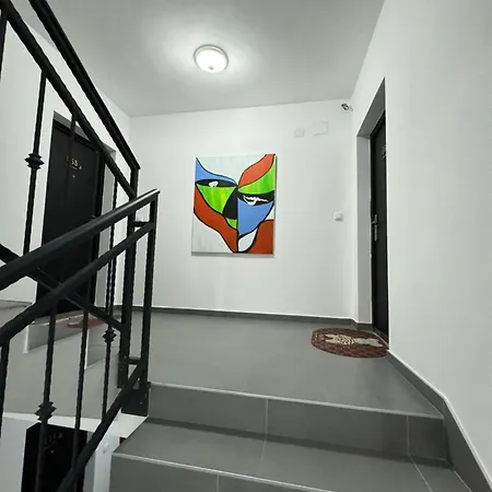 Airport Belgrade 2bedrooms Apartamento Surčin